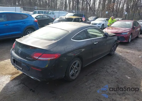 2022 Mercedes-Benz C 300 4Matic z USA, uszkodzony, nr VIN W1KWJ8EB6NG111656